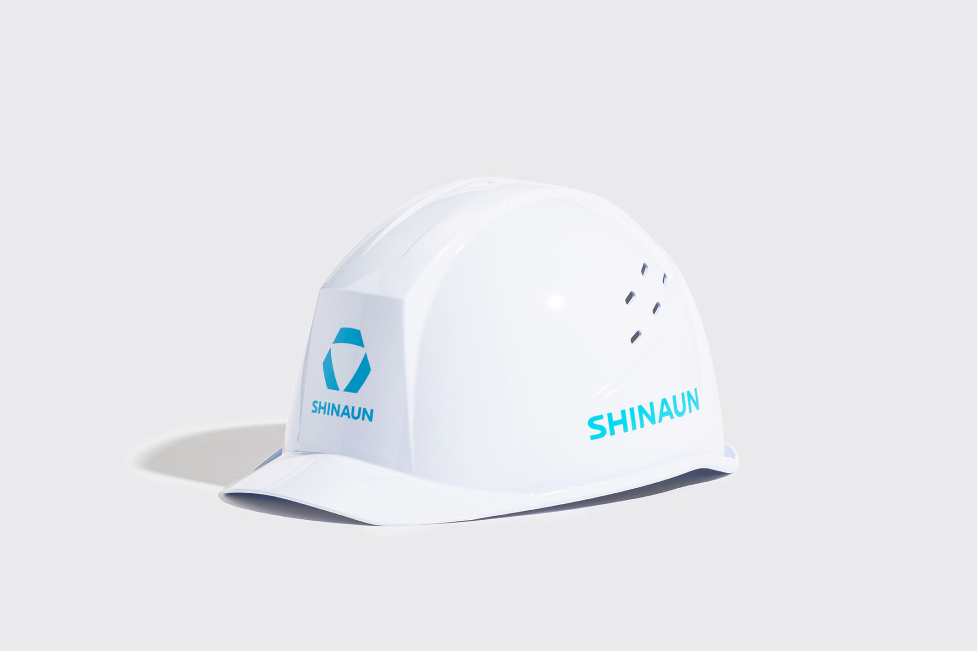 SHINAUN ヘルメットデザイン